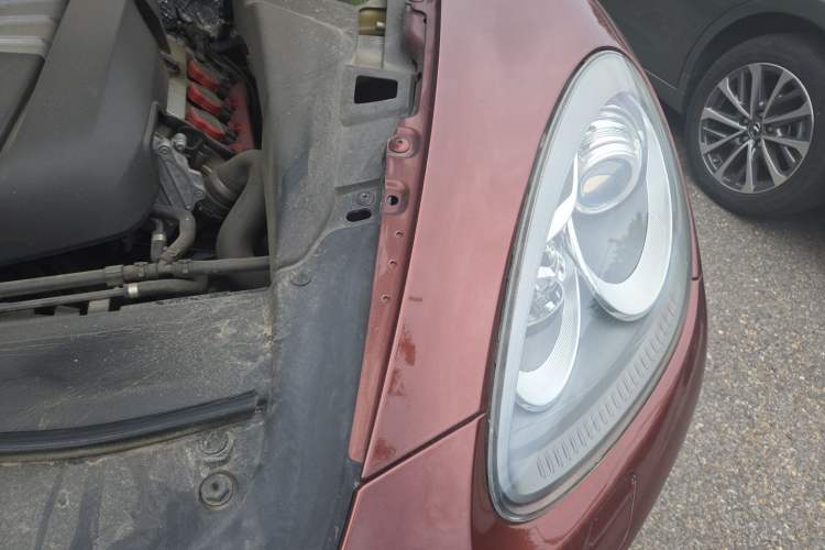 Used Porsche Cayenne  Engine Bay Left