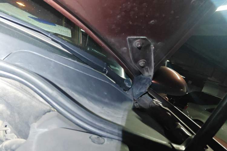 Used Porsche Cayenne 2011 Cayenne 3.0T Engine Bay Left