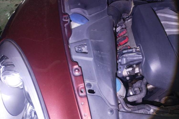 Used Porsche Cayenne 2011 Cayenne 3.0T Engine Bay Right