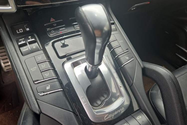 Used Porsche Cayenne  Gear Lever