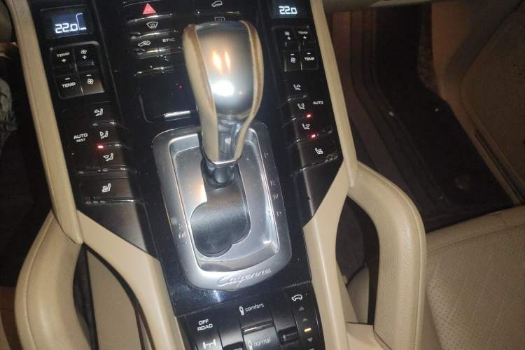 Used Porsche Cayenne 2011 Cayenne 3.0T Gear Lever