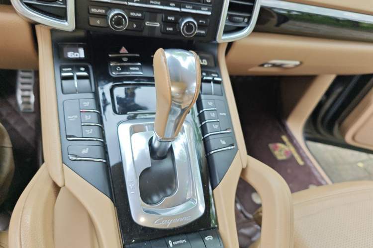 Used Porsche Cayenne 2011 Cayenne 3.0T Gear Lever