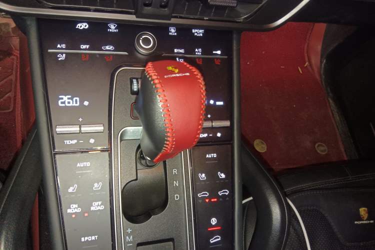 Used Porsche Cayenne 2011 Cayenne 3.0T Gear Lever