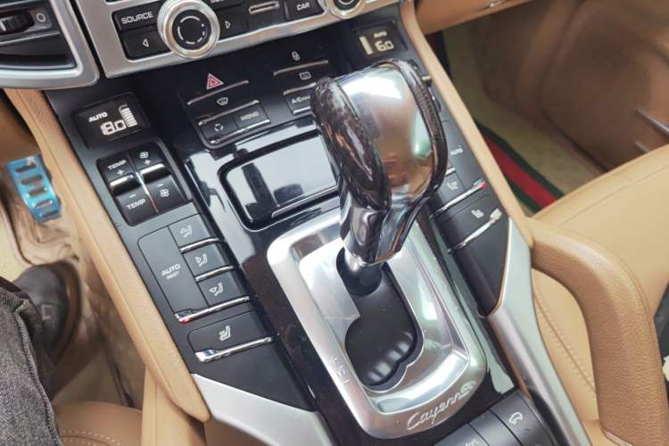 Used Porsche Cayenne 2011 Cayenne 3.0T Gear Lever