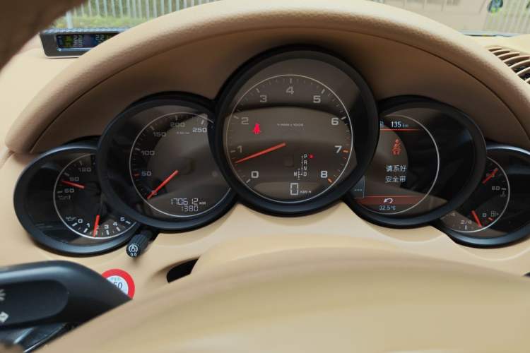 Used Porsche Cayenne 2011 Cayenne 3.0T Instrument Cluster