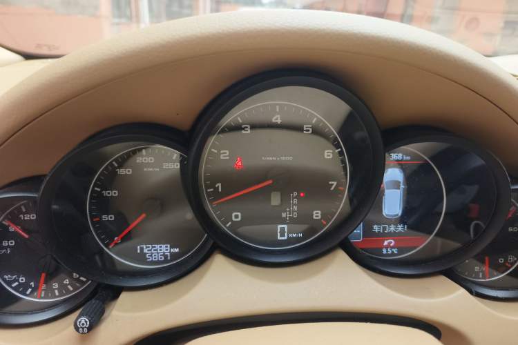 Used Porsche Cayenne 2011 Cayenne 3.0T Instrument Cluster