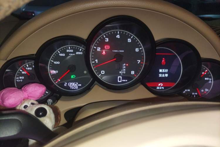 Used Porsche Cayenne 2011 Cayenne 3.0T Instrument Cluster