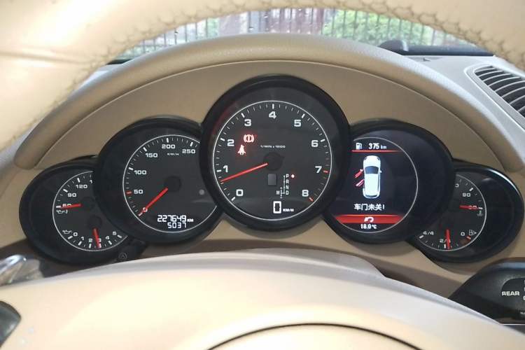 Used Porsche Cayenne 2011 Cayenne 3.0T Instrument Cluster