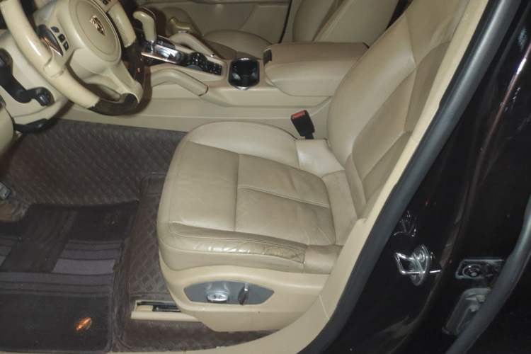 Used Porsche Cayenne 2011 Cayenne 3.0T Left Front Seat