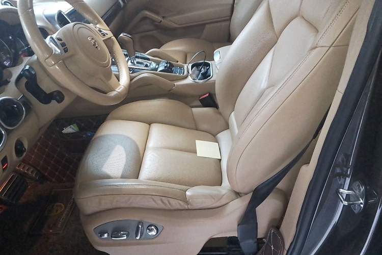 Used Porsche Cayenne 2011 Cayenne 3.0T Left Front Seat