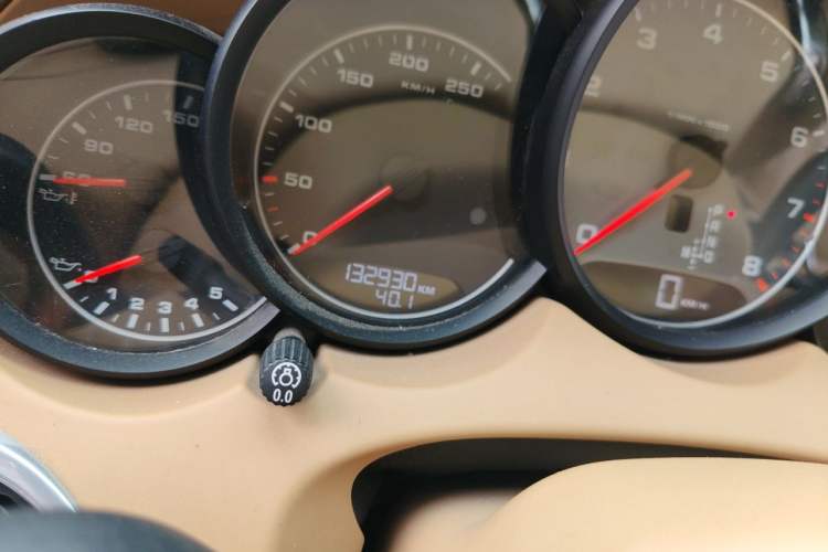Used Porsche Cayenne 2011 Cayenne S 4.8L Odometer Close Up