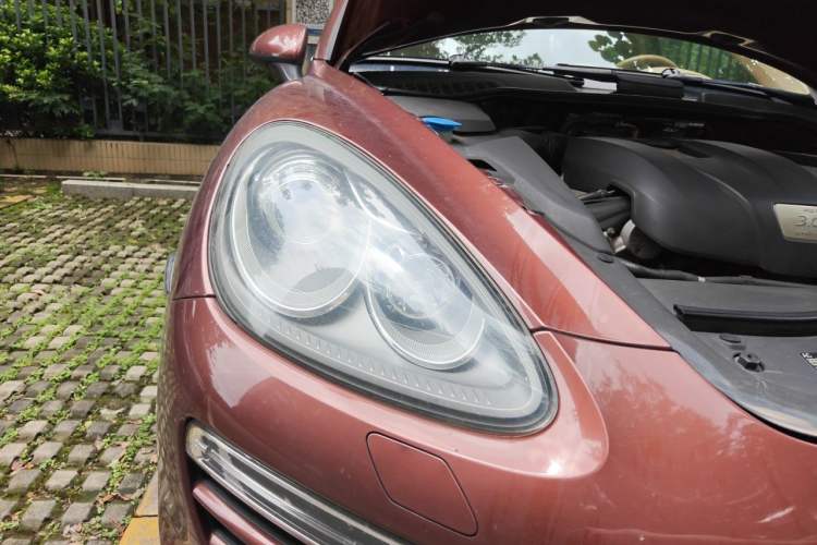 Used Porsche Cayenne 2011 Cayenne 3.0T Right Front Headlight