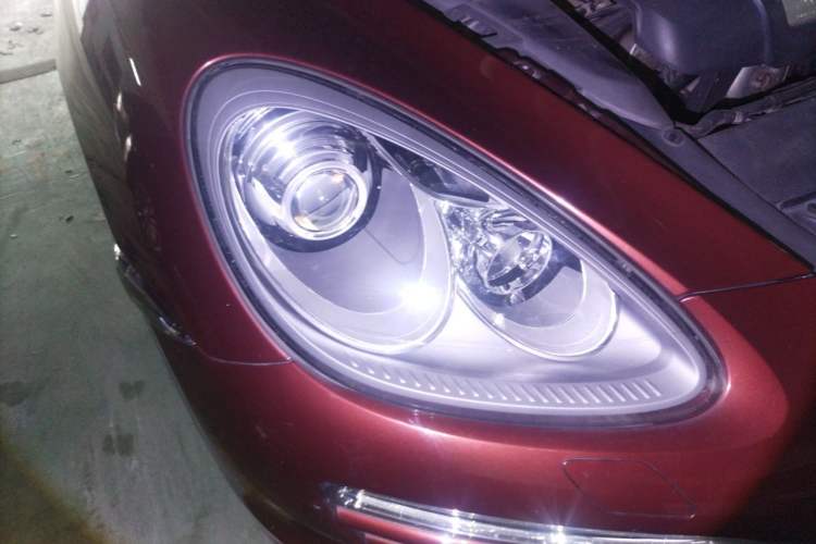 Used Porsche Cayenne 2011 Cayenne 3.0T Right Front Headlight