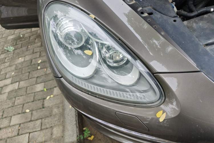Used Porsche Cayenne 2011 Cayenne 3.0T Right Front Headlight
