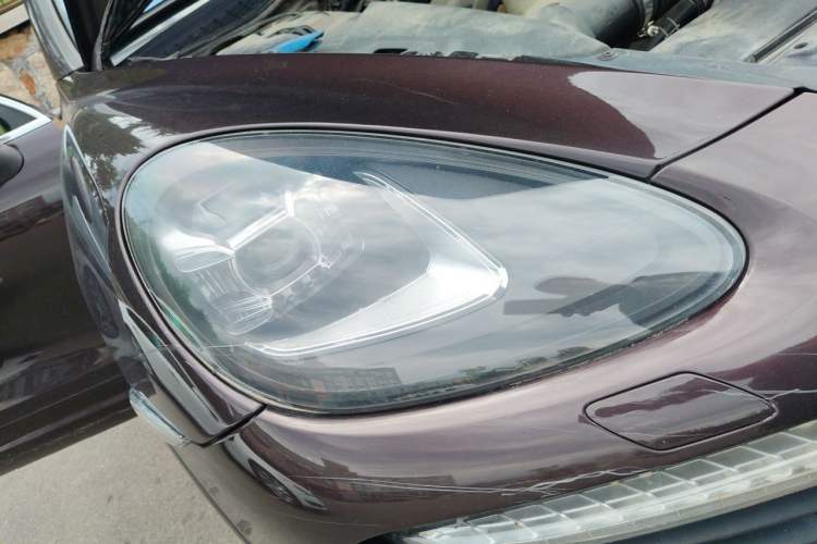 Used Porsche Cayenne 2011 Cayenne S 4.8L Right Front Headlight