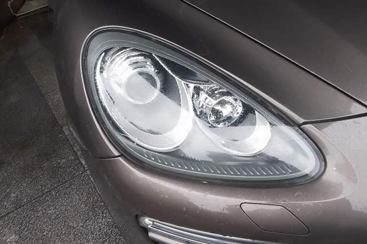 Used Porsche Cayenne 2011 Cayenne 3.0T Right Front Headlight
