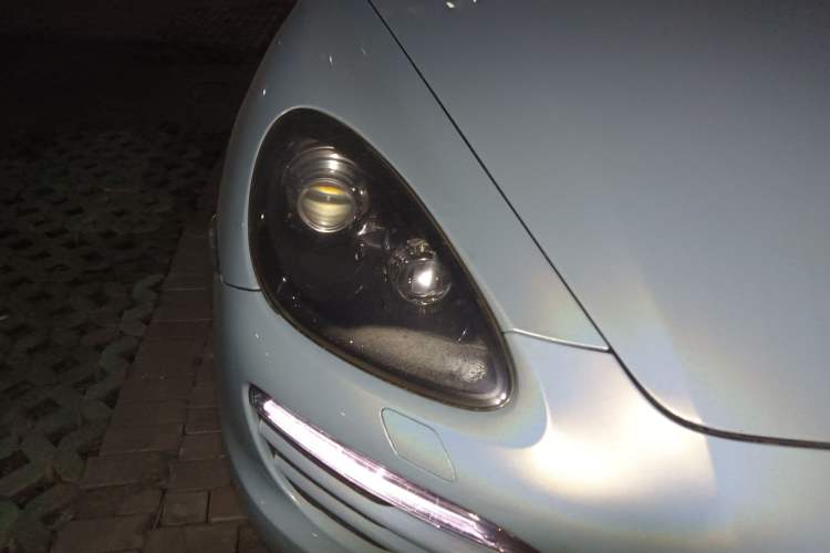 Used Porsche Cayenne 2011 Cayenne 3.0T Right Front Headlight
