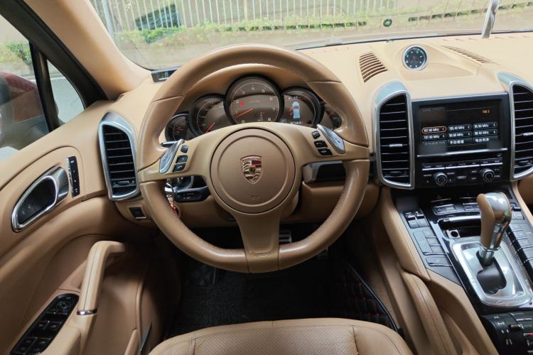 Used Porsche Cayenne 2011 Cayenne 3.0T Steering Wheel