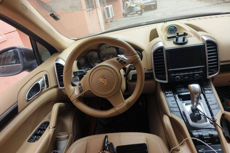 Used Porsche Cayenne 2011 Cayenne 3.0T Steering Wheel