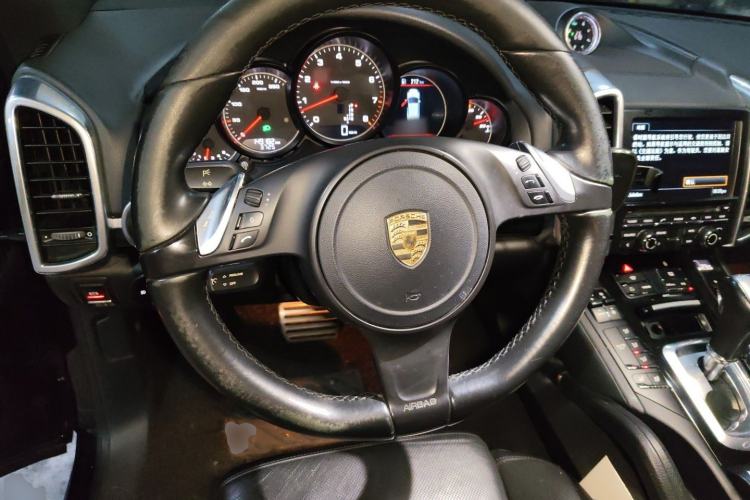Used Porsche Cayenne 2011 Cayenne 3.0T Steering Wheel