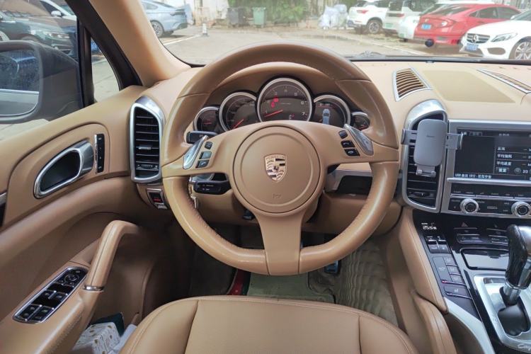 Used Porsche Cayenne 2011 Cayenne 3.0T Steering Wheel