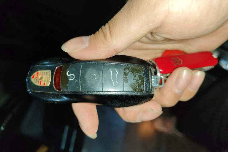 Used Porsche Cayenne 2011 Cayenne 3.0T Vehicle Key