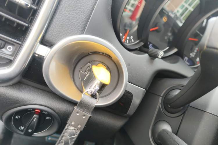 Used Porsche Cayenne 2011 Cayenne 3.0T Vehicle Key