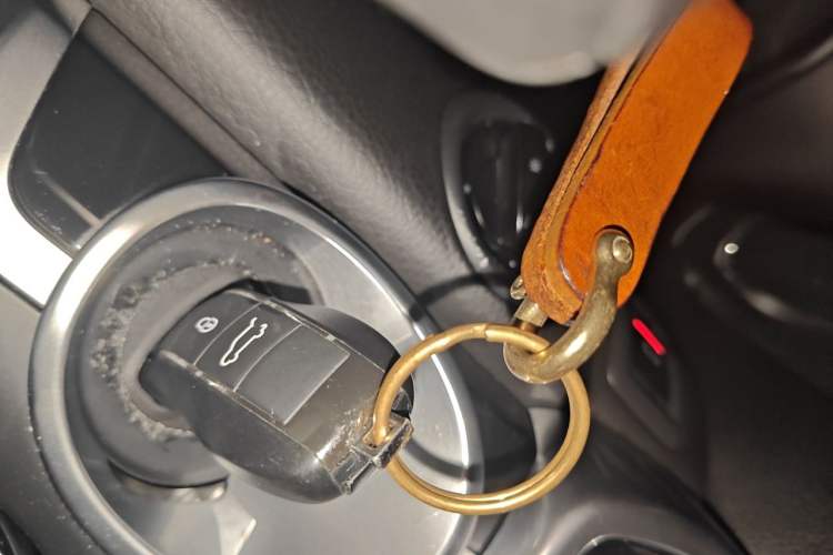 Used Porsche Cayenne 2011 Cayenne 3.0T Vehicle Key
