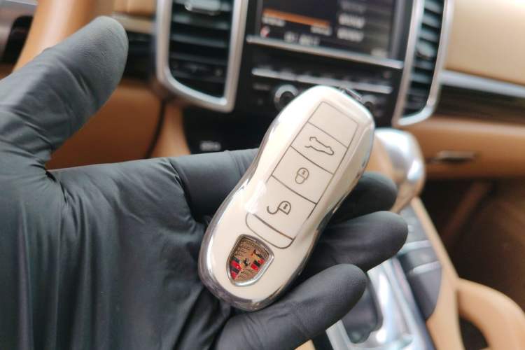 Used Porsche Cayenne 2011 Cayenne S 4.8L Vehicle Key