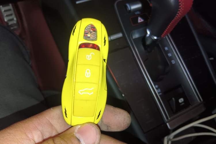 Used Porsche Cayenne 2011 Cayenne 3.0T Vehicle Key