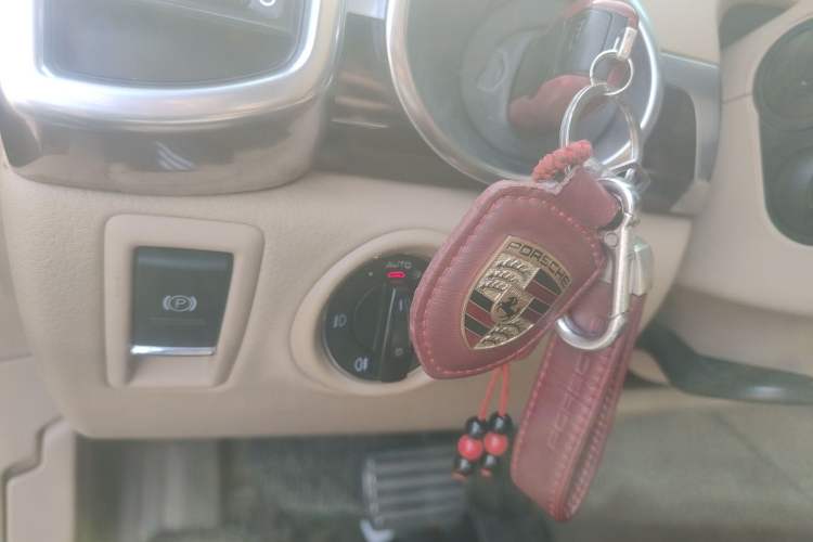 Used Porsche Cayenne 2011 Cayenne 3.0T Vehicle Key