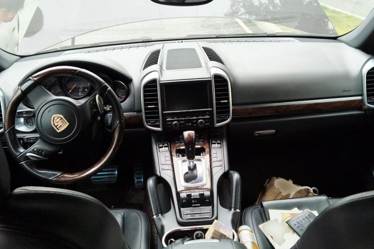 Used Porsche Cayenne 2011 Cayenne 3.0T Center Console