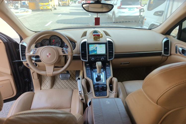 Used Porsche Cayenne 2011 Cayenne 3.0T Center Console