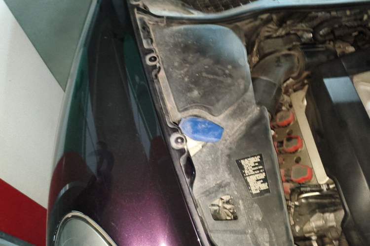 Used Porsche Cayenne 2011 Cayenne 3.0T Engine Bay Right