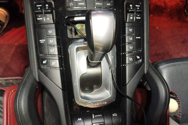 Used Porsche Cayenne 2011 Cayenne 3.0T Gear Lever