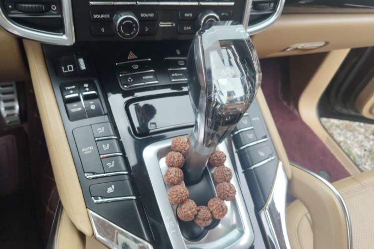 Used Porsche Cayenne 2011 Cayenne 3.0T Gear Lever