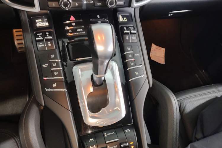 Used Porsche Cayenne 2011 Cayenne S 4.8L Gear Lever