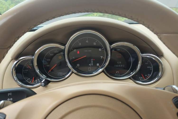 Used Porsche Cayenne 2011 Cayenne 3.0T Instrument Cluster