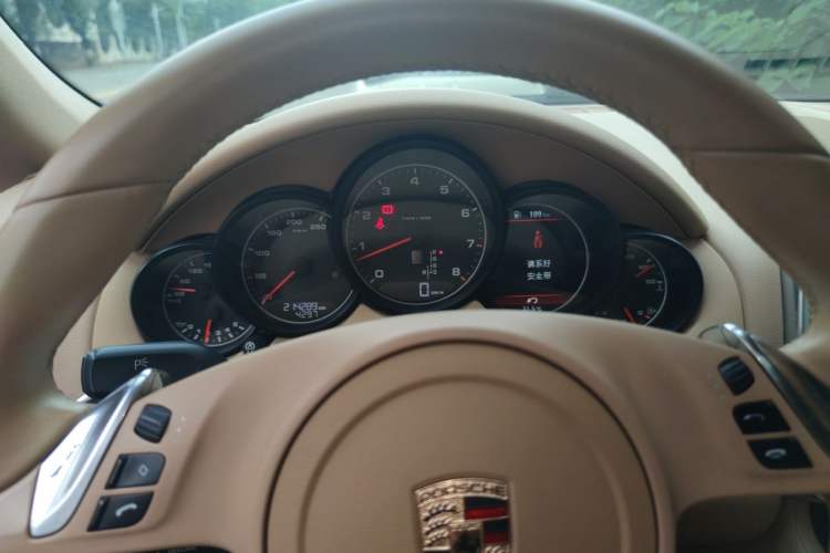 Used Porsche Cayenne 2011 Cayenne 3.0T Instrument Cluster