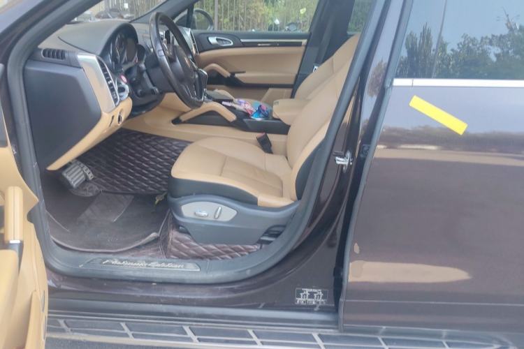 Used Porsche Cayenne 2011 Cayenne 3.0T Left Front Seat