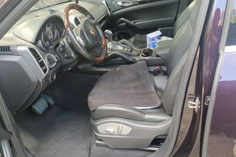 Used Porsche Cayenne 2011 Cayenne S 4.8L Left Front Seat