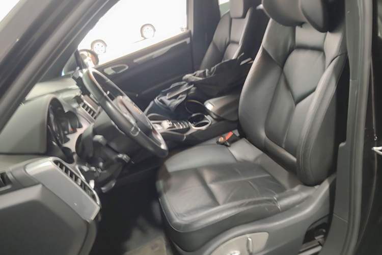 Used Porsche Cayenne 2011 Cayenne S 4.8L Left Front Seat