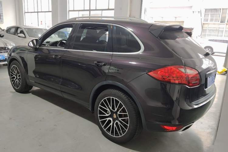 Used Porsche Cayenne 2011 Cayenne S 4.8L Rear Left 45 Deg