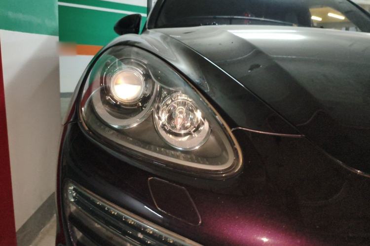 Used Porsche Cayenne 2011 Cayenne 3.0T Right Front Headlight