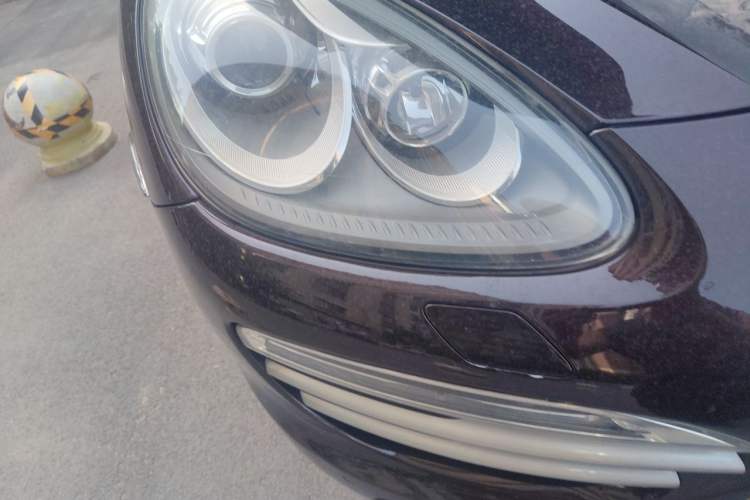Used Porsche Cayenne 2011 Cayenne 3.0T Right Front Headlight