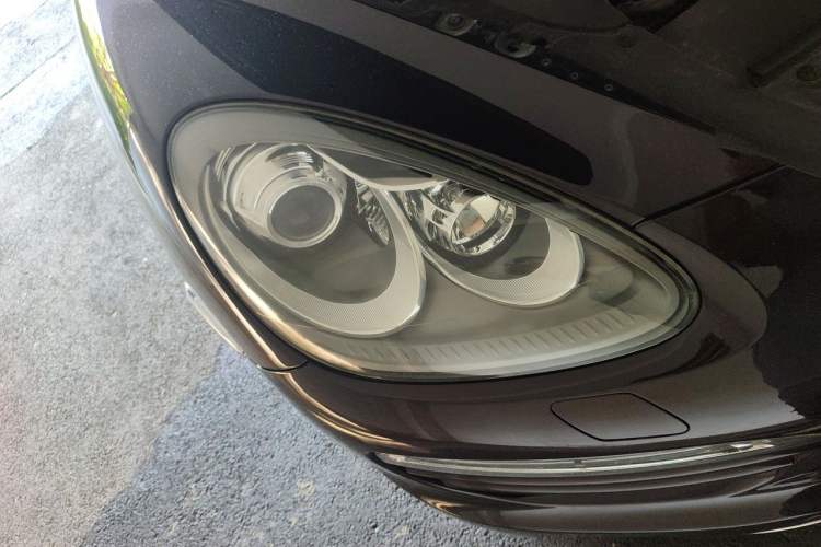 Used Porsche Cayenne 2011 Cayenne 3.0T Right Front Headlight