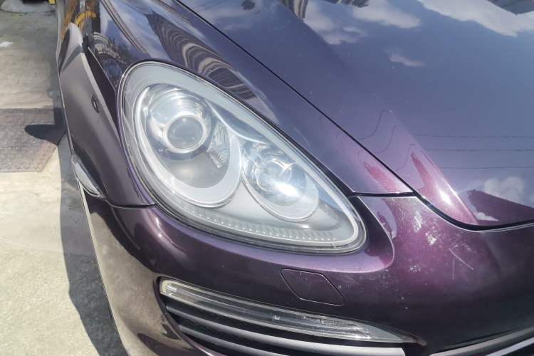 Used Porsche Cayenne 2011 Cayenne S 4.8L Right Front Headlight