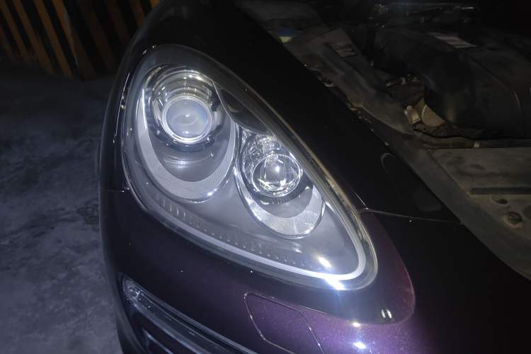 Used Porsche Cayenne 2011 Cayenne 3.0T Right Front Headlight