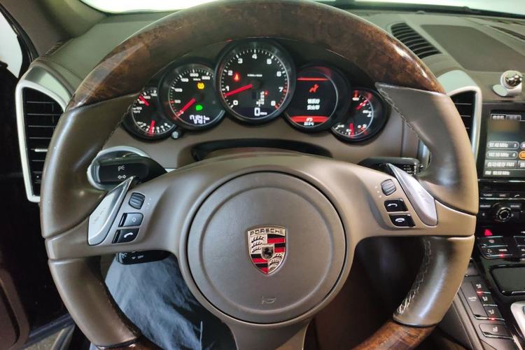 Used Porsche Cayenne 2011 Cayenne 3.0T Steering Wheel
