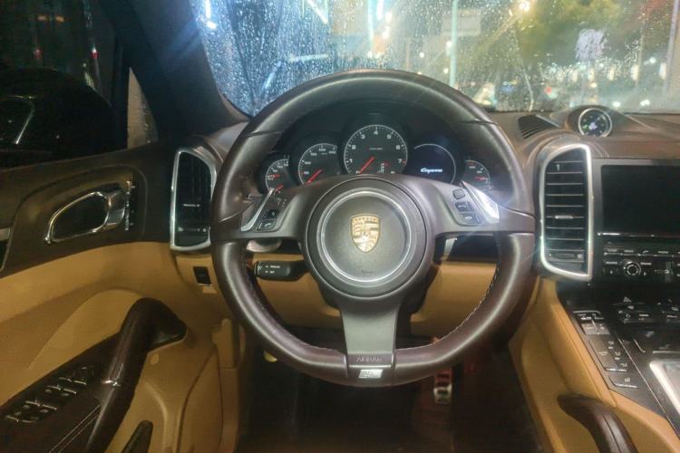 Used Porsche Cayenne 2011 Cayenne 3.0T Steering Wheel